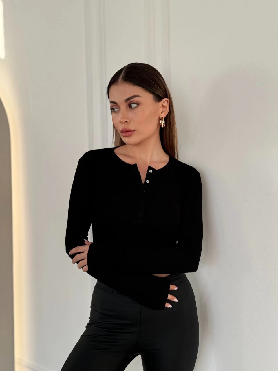 Venlora Cıt Cıt Detaylı Uzun Kollu Crop - Siyah