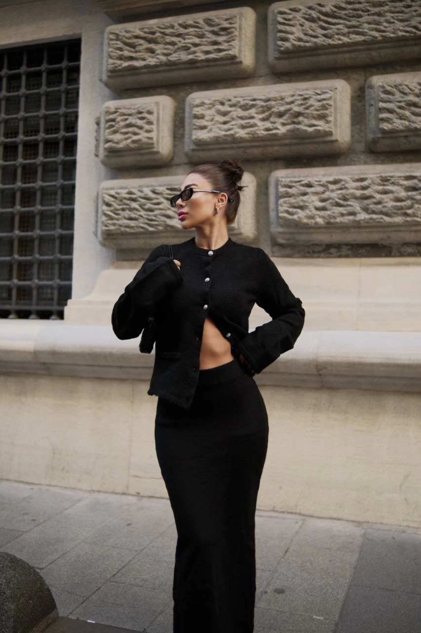 Venlora Düğmeli Triko İkili Etekli Takım- Siyah