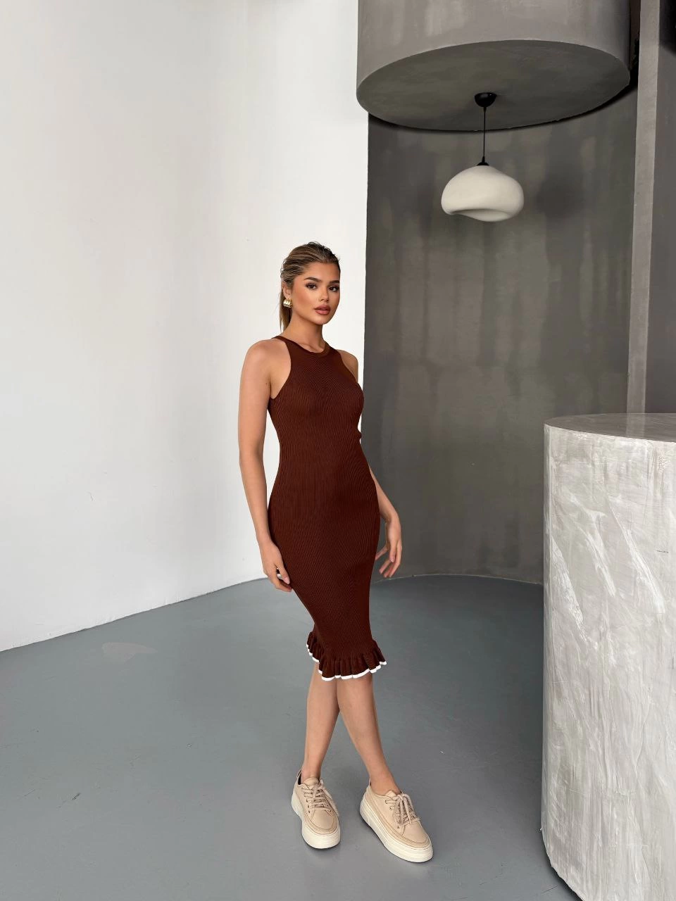 Venlora Fırfır Detaylı Triko Elbise- Kahverengi