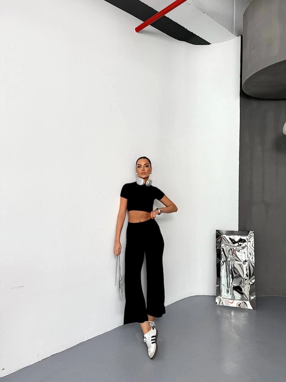 Osy Modal Yumuşak Dokulu Kumaş Kısa Kollu Crop Alt ispanyol Paça Pantalon ikili Takım - Siyah