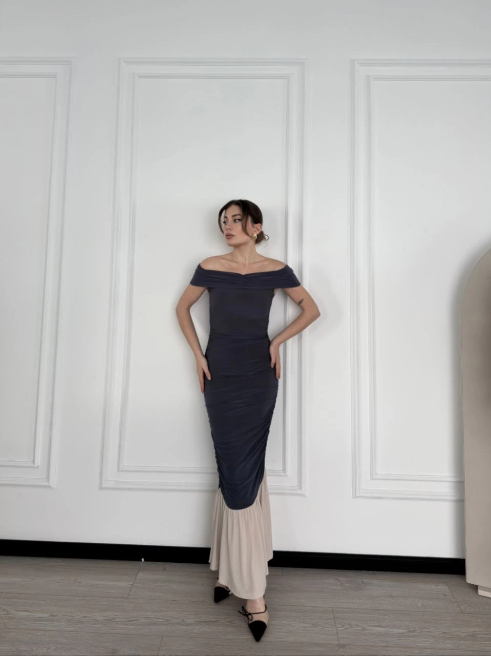 Venlora Striptiz Omuzlu Uzun Elbise- Füme