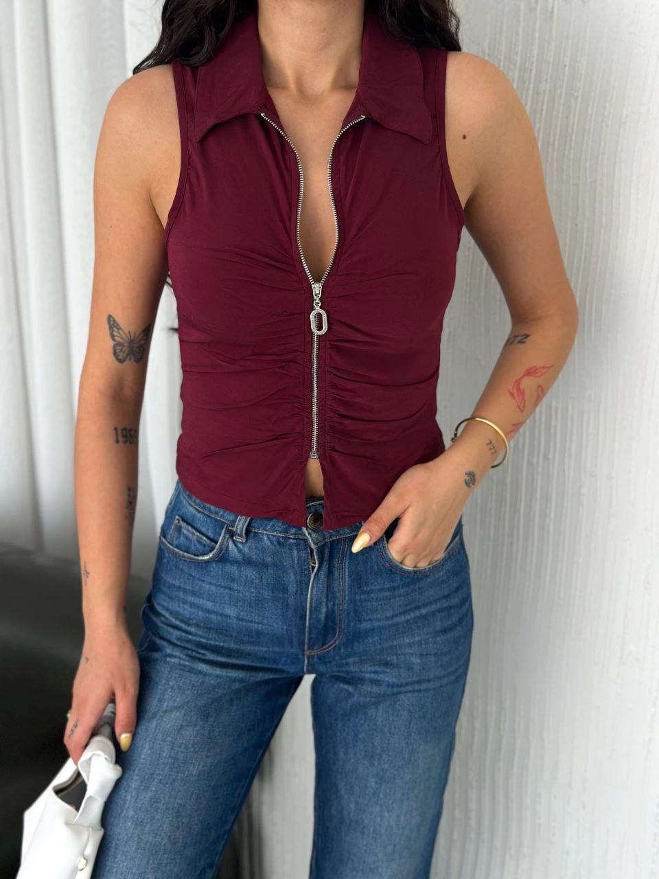 Venlora Yakalı Tam Fermuarlı Kolsuz Bluz - Bordo