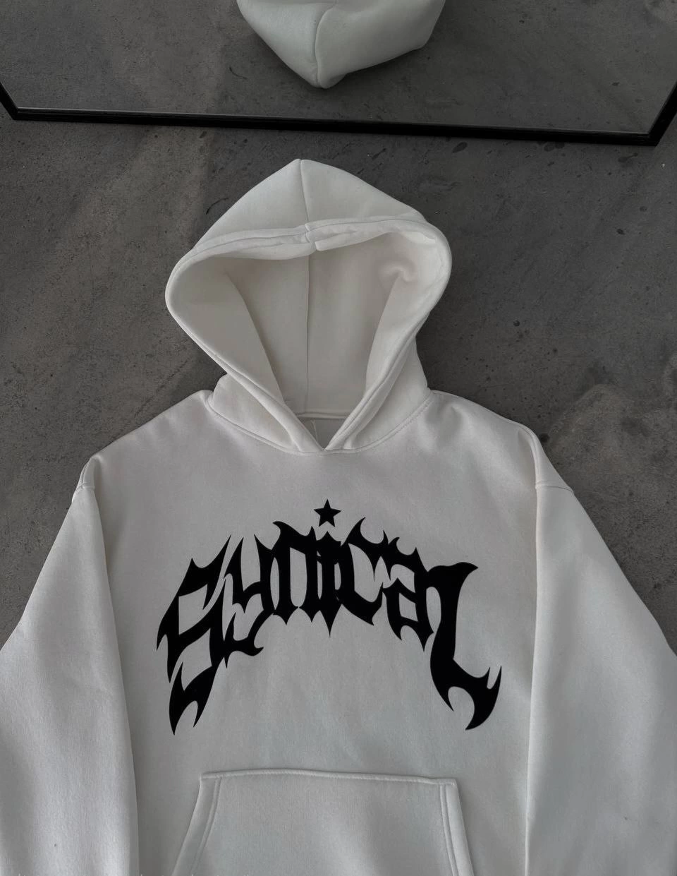 Üç İplik Kapüşonlu Baskılı Oversize SweatShirt- Beyaz